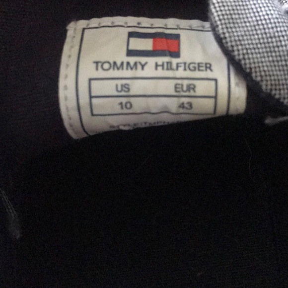 Tommy Hilfiger Size 10 Men’s Shoes - Picture 3 of 3